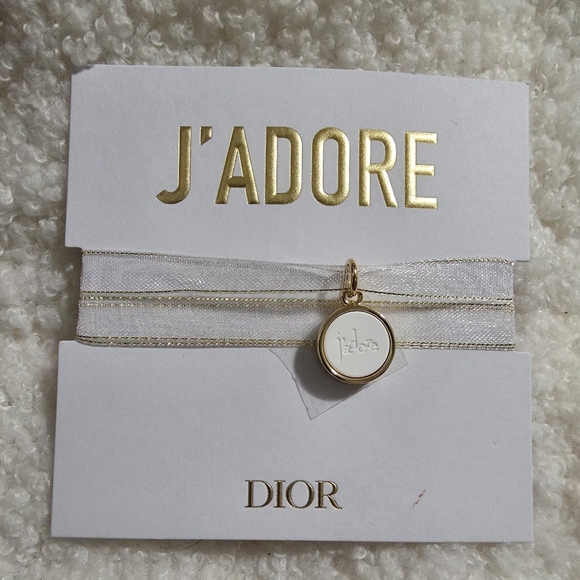 DIOR Diffuser Pendant - Picture 1 of 3